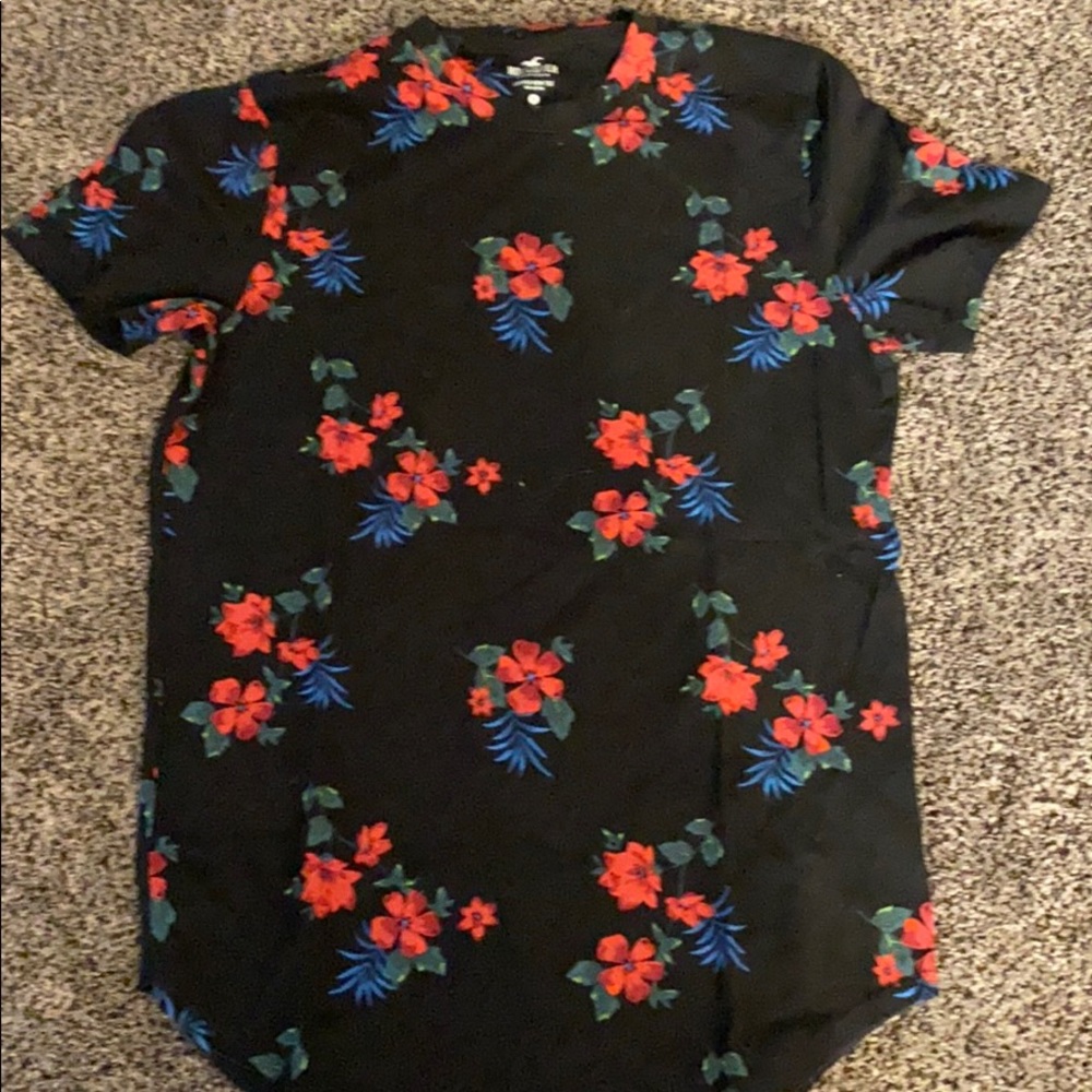 Hollister 2018 men’s floral tshirt